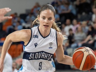 Terézia Páleniková v drese Slovenska.
