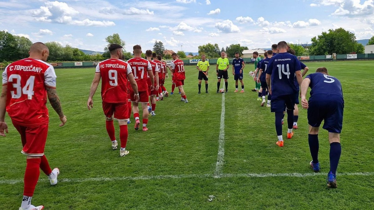 Hralo sa aj pod umelým osvetlením. Známe sú dediny, ktoré privítajú tímy z Niké ligy (Slovnaft Cup)