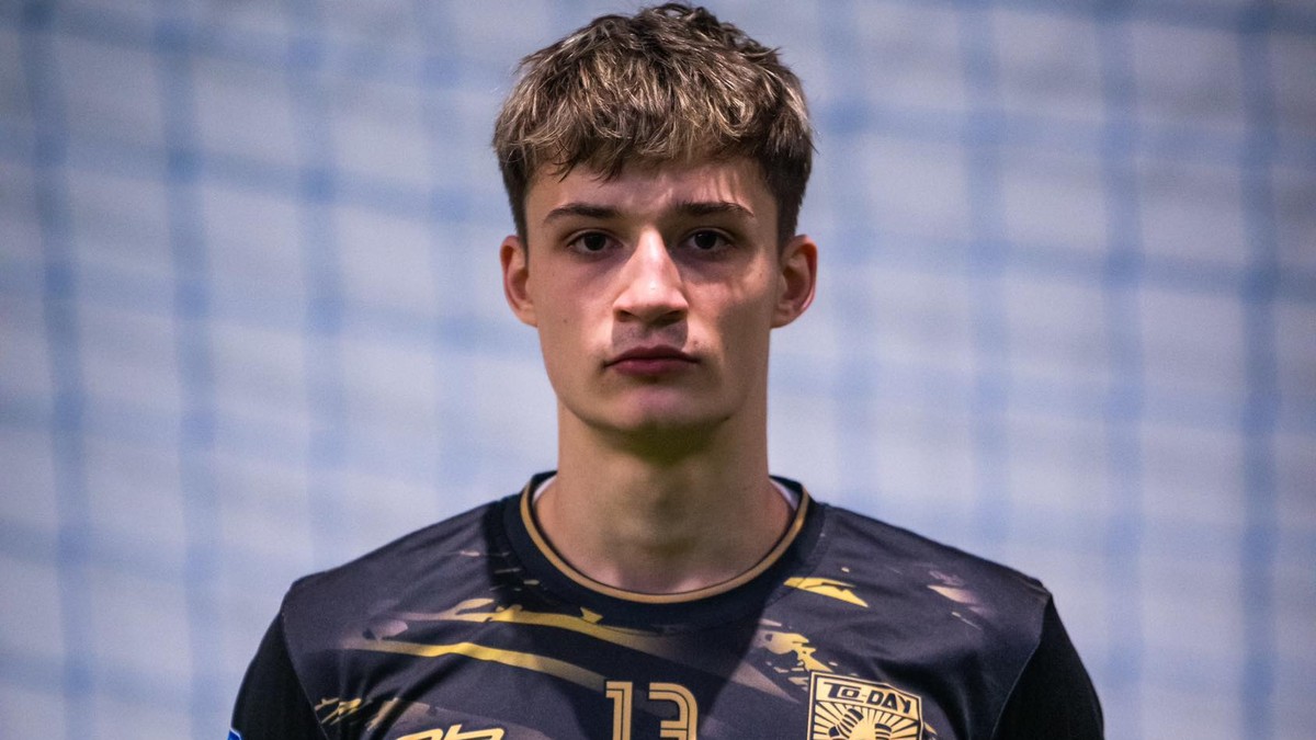 Futbal hráva srdcom. Skromný mladík z východu sa dostal medzi najlepších