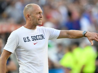Tréner Gregg Berhalter na lavičke USA počas Copa América 2024.