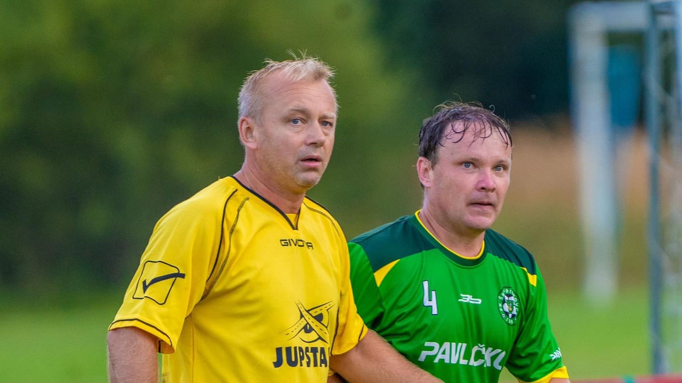 Vľavo Patrik Zajac v drese Malcova.