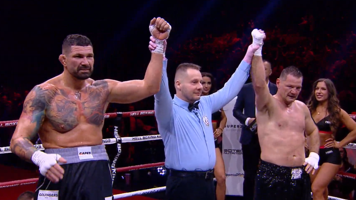 Végh s Erdeiom pri vyhlásení výsledku.