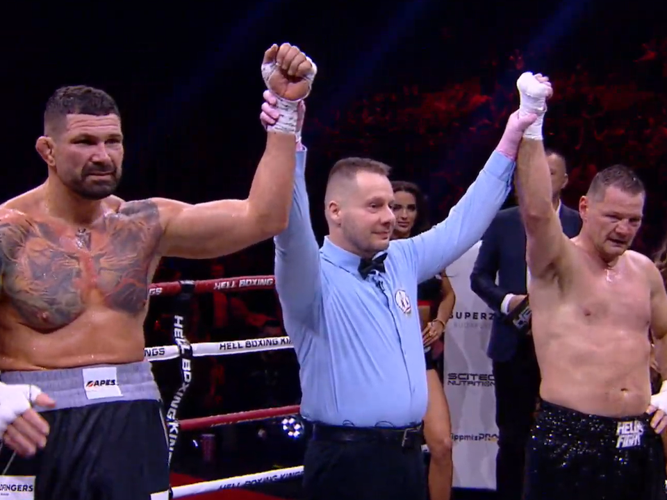 Végh s Erdeiom pri vyhlásení výsledku.