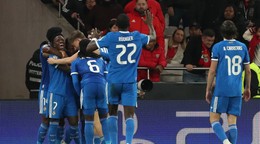 Real Madrid oslavuje gól.