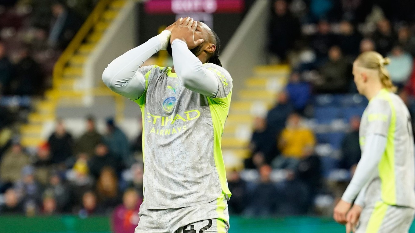 Futbalista Manchestru City Antoine Semenyo.