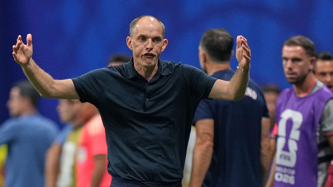 Thomas Tuchel v semifinále MS vo futbale 2026.