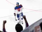 Filip Mešár sa raduje z víťazného gólu v sieti Slovinska na MS v hokeji 2026.