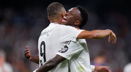 Futbalisti Realu Madrid Kylian Mbappé a Vinícius Júnior.