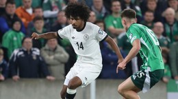 Karim Adeyemi v súboji.