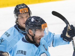 Kapitán Slovana Tomáš Marcinko sa teší z gólu.