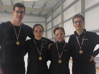 Štvorica Marek, Silvia Sýkorovci a Gabika, David Kajanovci.