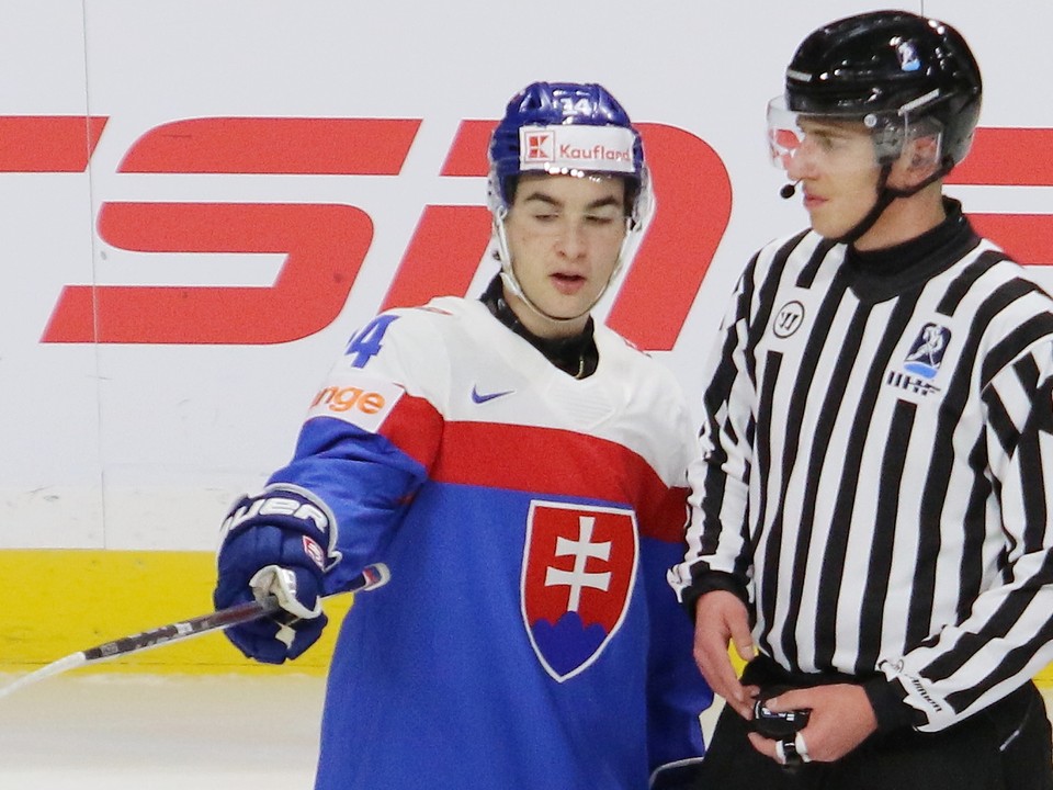 Fotka zo zápasu Slovensko - Švédsko na MS v hokeji hráčov do 20 rokov 2026.