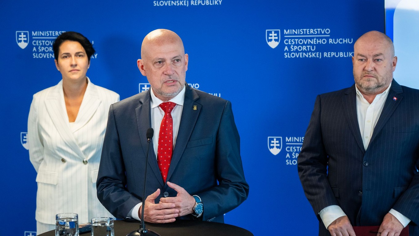 V strede prezident Slovenského olympijského a športového výboru (SOŠV) Anton Siekel.