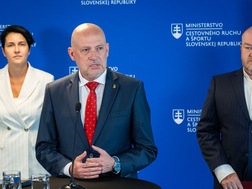 V strede prezident Slovenského olympijského a športového výboru (SOŠV) Anton Siekel.