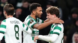 Hráči Celticu sa tešia z víťazstva.