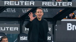 Daniel Bauer na lavičke VfL Wolfsburg.