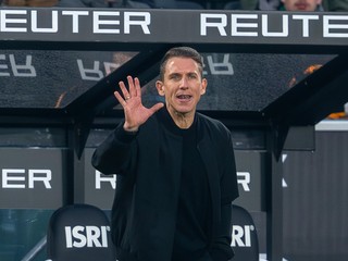 Daniel Bauer na lavičke VfL Wolfsburg.