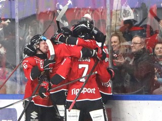 Gólová radosť Banskej Bystrice počas 30. kola Tipsport ligy HC MONACObet Banská Bystrica - HC Slovan Bratislava.