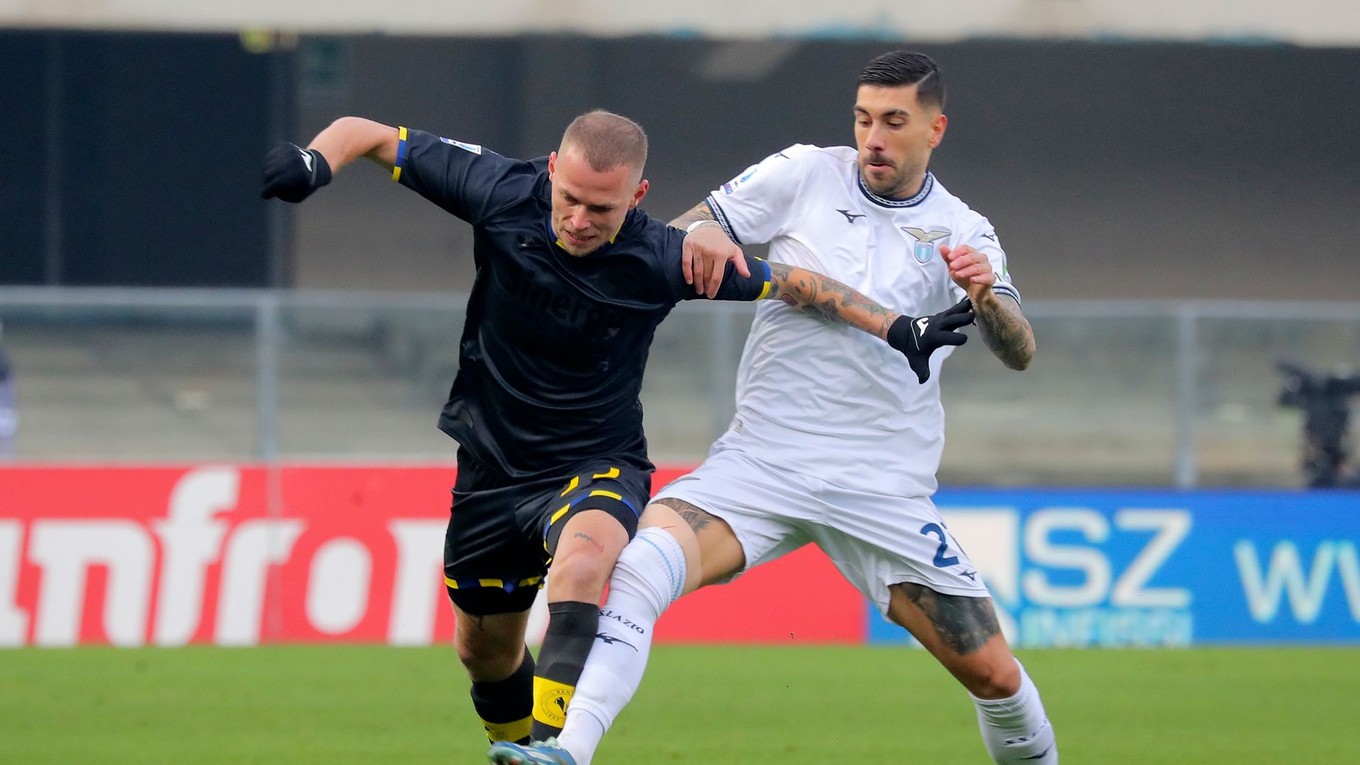 Ondrej Duda v zápase Verona - Lazio Rím.