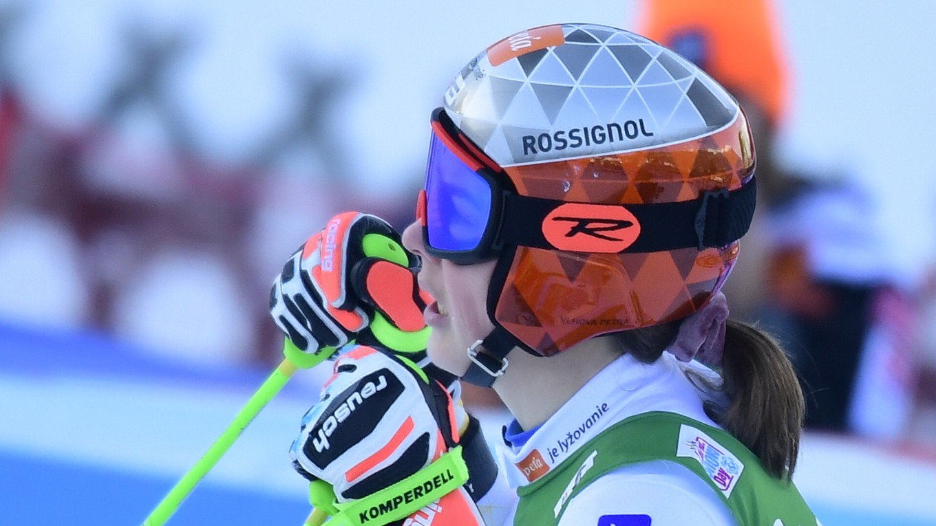 Petra Vlhová počas pretekov v Lienzi.