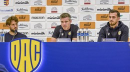 (Zľava) Jan Van Daele, Robert Klauss a Taras Kačaraba.