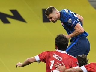 Gólová hlavička Milana Škriniara proti Rusom. 