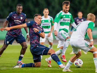 Futbalisti Dunajskej Stredy a Skalice.