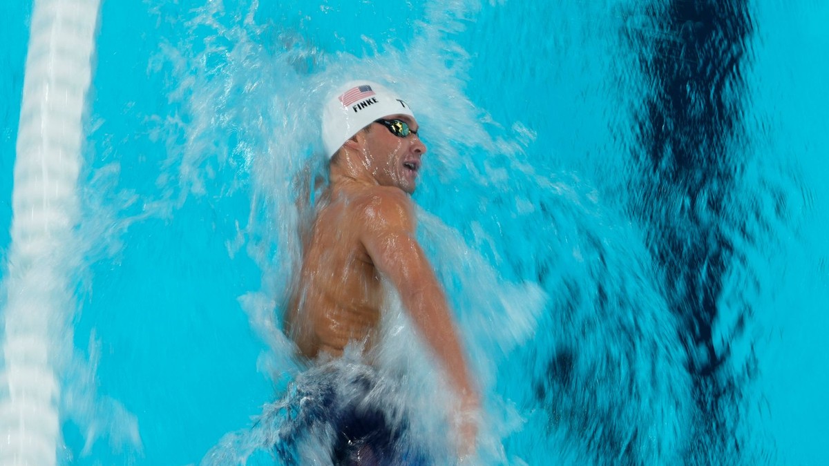 Americký plavec Bobby Finke.
