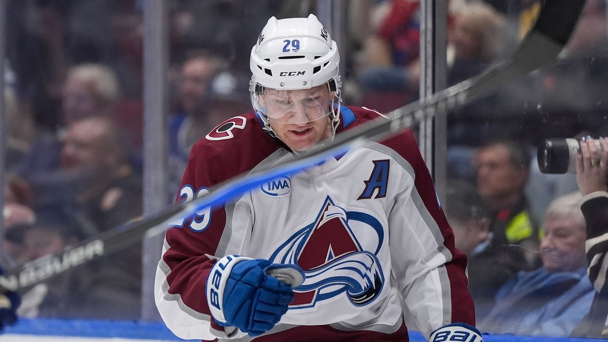 Nathan MacKinnon.
