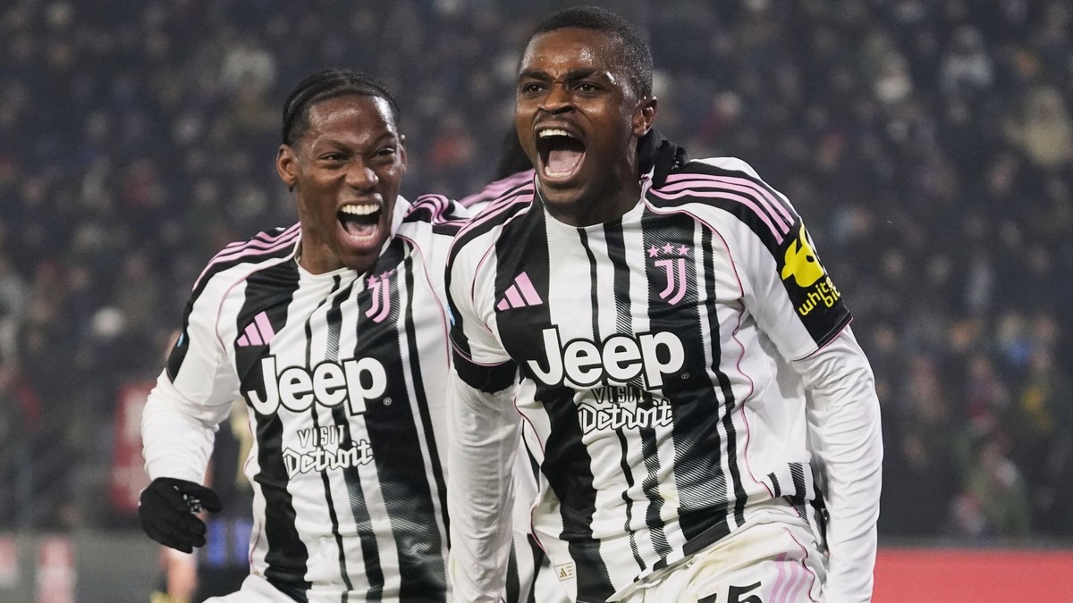 Hráči Juventusu oslavujú gól.