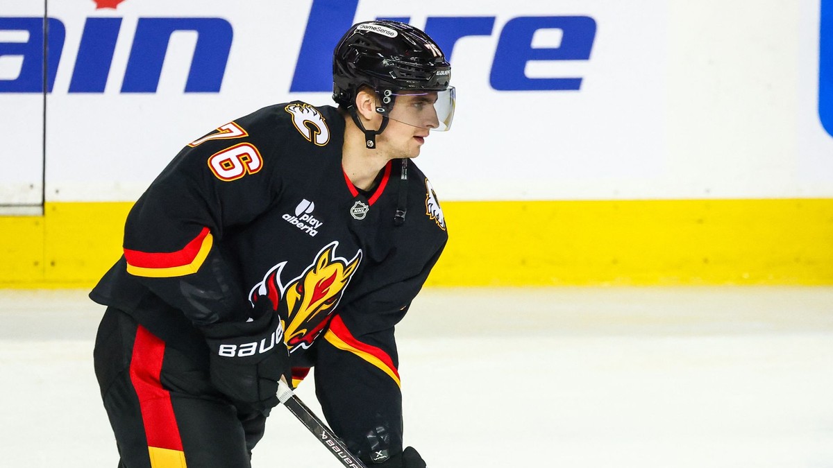 Martin Pospíšil v drese Calgary Flames. 