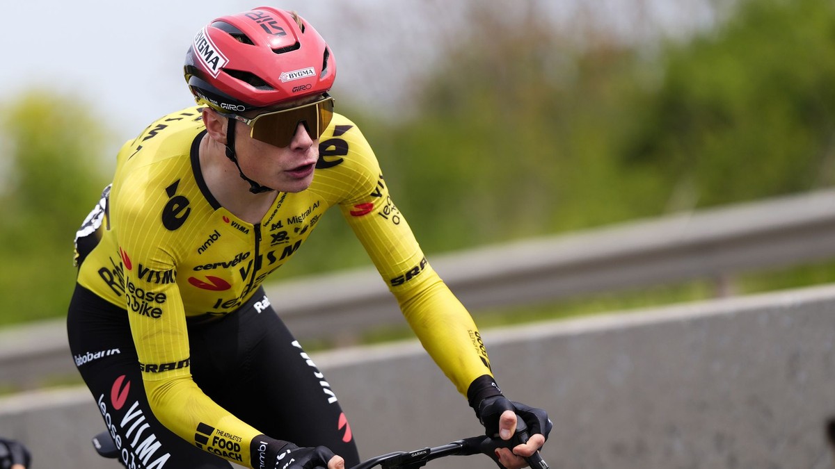 Jonas Vingegaard počas Giro d'Italia 2026.
