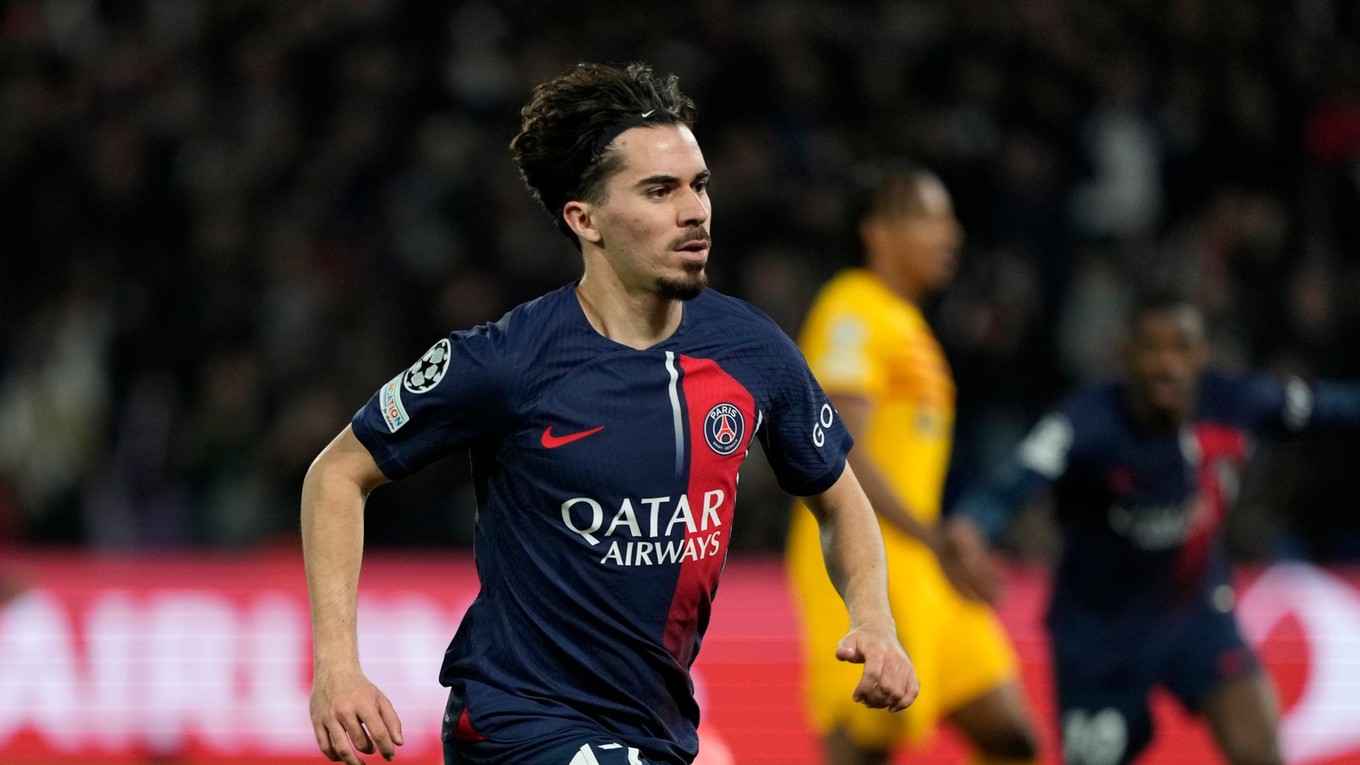 Futbalista PSG Vitinha.