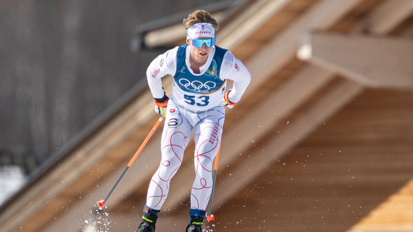 ONLINE: Peter Hinds a Tomáš Cenek dnes idú šprint klasickou technikou v bežeckom lyžovaní na ZOH 2026.