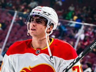 Martin Pospíšil v drese Calgary Flames.