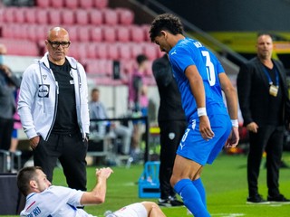 Tréner Francesco Calzona počas zápasu Izrael - Slovensko.