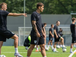 Futbalisti MŠK Žilina počas prvého tréningu