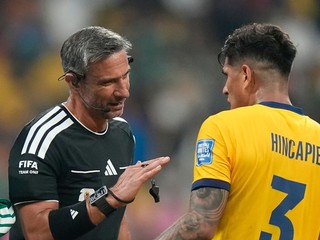 Rozhodca Slavko Vinčič počas MS vo futbale 2026.
