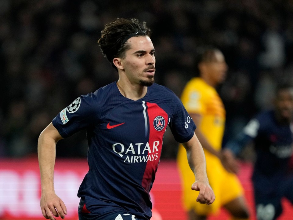 Futbalista PSG Vitinha.