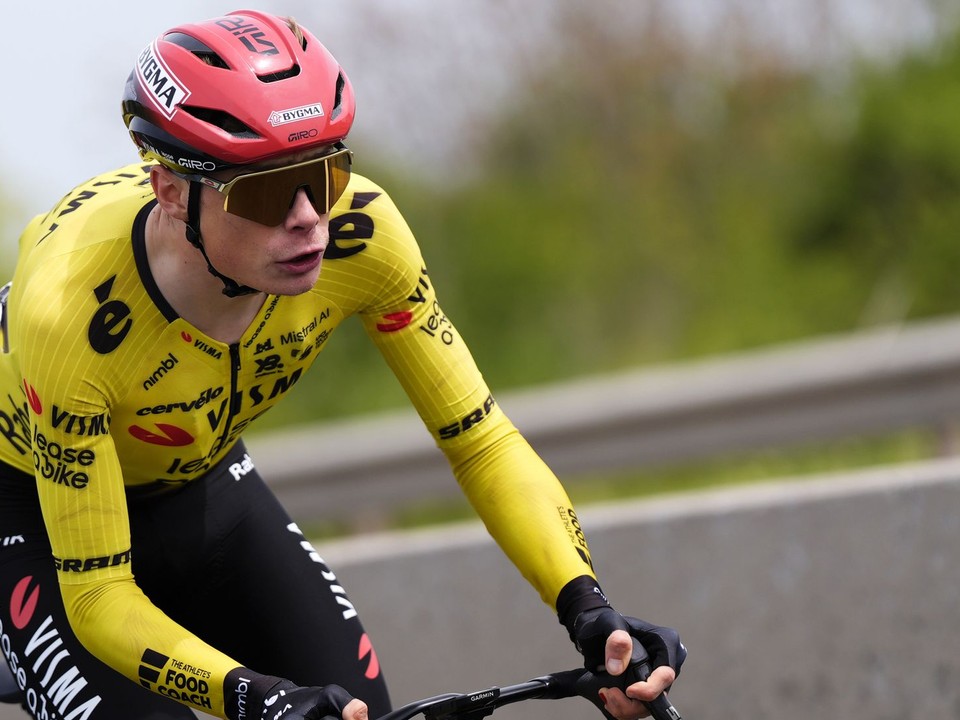 Jonas Vingegaard počas Giro d'Italia 2026.