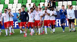 Dánski futbalisti sa tešia po víťazstve v zápase Ukrajina - Dánsko v skupine D na EURO U21 2025.