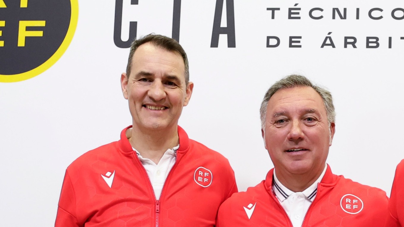 Clos Gómez (vľavo).