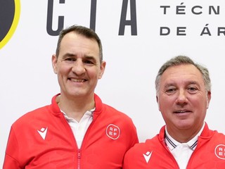 Clos Gómez (vľavo).