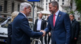 Český prezident Petr Pavel a slovenský prezident Peter Pellegrini na otvorení Slovenského domu.