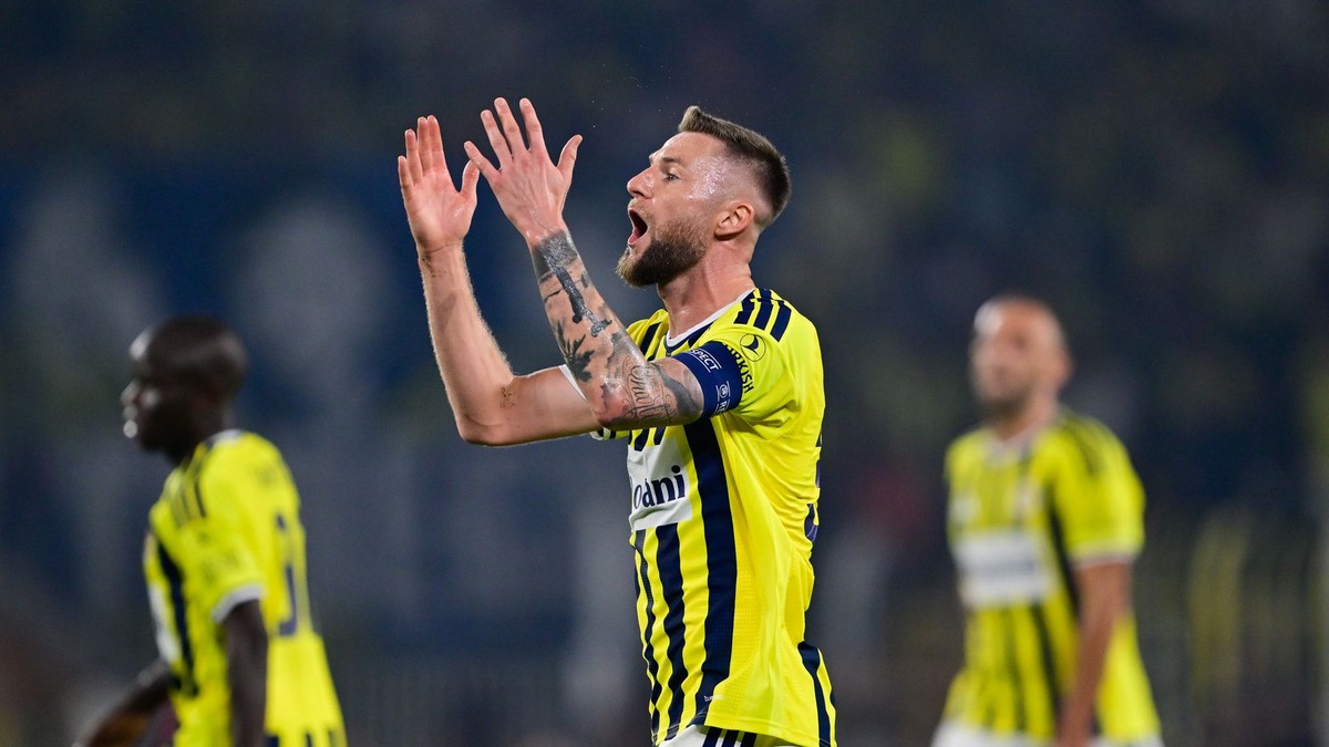 Slovenský hráč Fenerbahce Milan Škriniar.