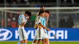 Smutní hráči Argentíny.