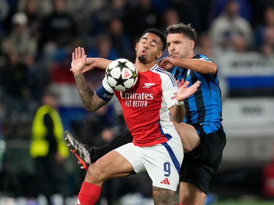 Gabriel Jesus v drese Arsenalu.
