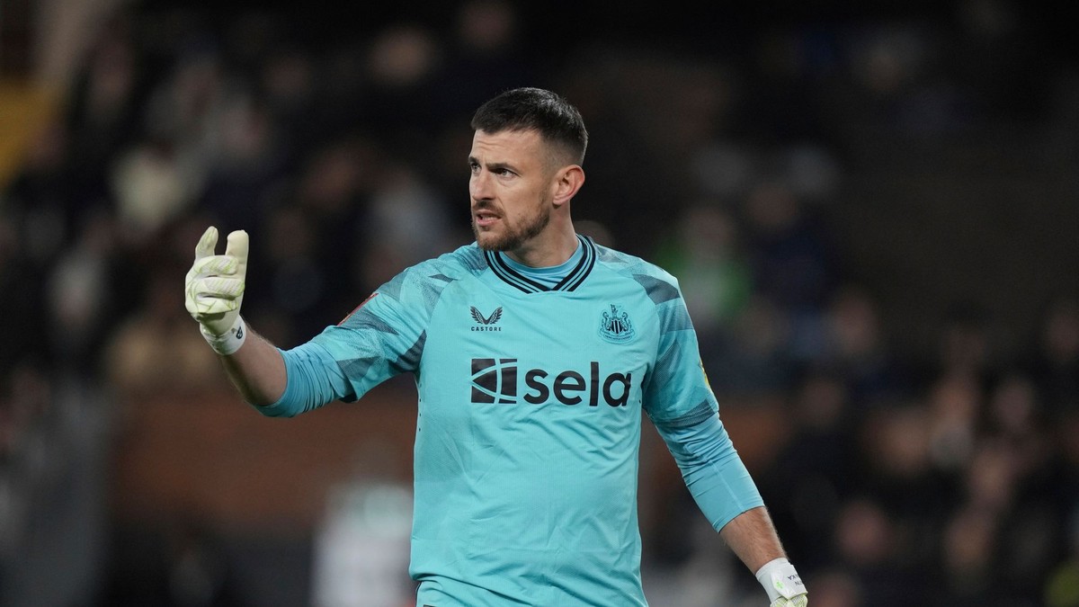 Football Transfers ONLINE: Martin Dúbravka Close to Saudi Move