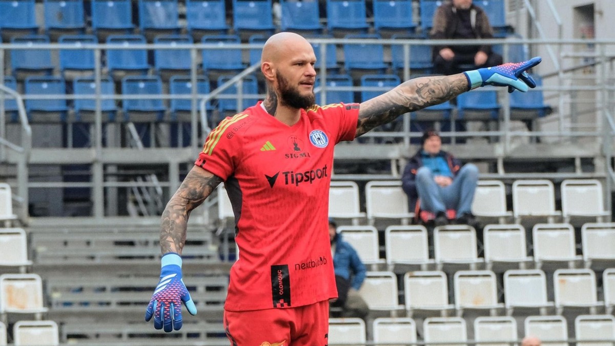 VIDEO: Brankár Matúš Macík sa kurióznou chybou podpísal pod prehru Olomouca