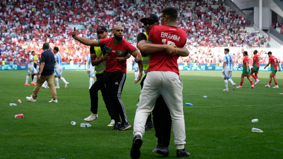 Incident na futbale má dohru. Organizátori zvýšia bezpečnosť na OH v Paríži